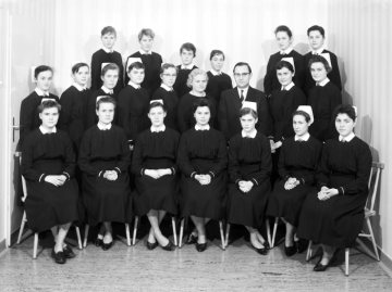 Jungschwesterm der Kinderklinik St. Elisabeth, Hamm, 1961.