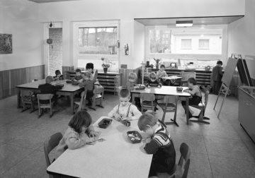 Kindergarten in Hamm, 1971. Unbezeichnet, ohne Standortangaben.
