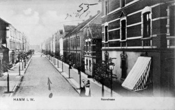 Hamm - Roonstraße mit junger Allee. Undatiert, um 1900 [?]