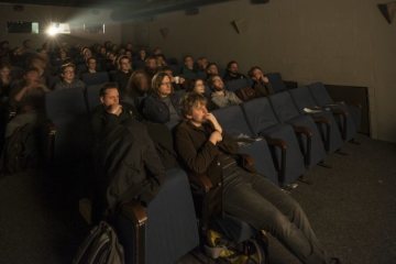 "Offkino" im Filmhaus Bielefeld: Blick in den Kinosaal während einer Filmvorführung. Februar 2015.