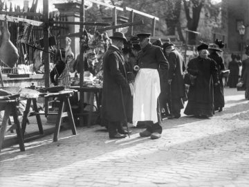 Wochenmarkt am Paulusdom, Münster 1913.