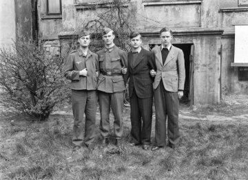 Hermann Reichling, Familie: Die Söhne Dietrich, Rudolf, Helmut und Hans-Jürgen im Jahre 1944.