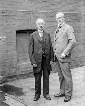 Gymnasialprofessor Dr. Dietrich Reichling mit Sohn Dr. Hermann Reichling, späterer Naturschutzpionier und Direktor des Provinzial-Museums für Naturkunde, 1916