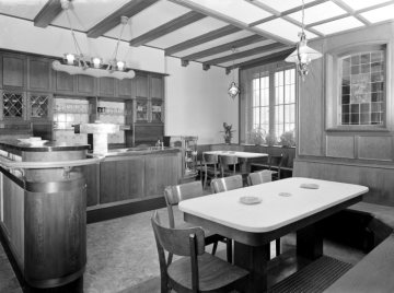Gaststätte in Hamm [?] - unbezeichnet [Sternberg? Drees? Centralhof?]. Ansicht 1954.