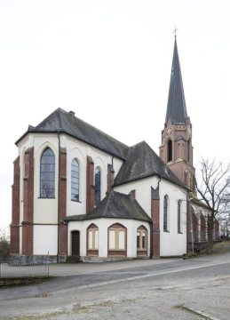 Kath. St. Marienkirche, Fröndenberg - erbaut 1893/1895, Neogotik. Auf dem Sodenkamp. Dezember 2017.