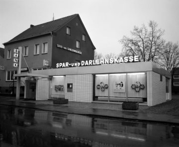 Geschäftsstelle einer Spar- und Darlehnskasse in Hamm. Standort unbezeichnet, undatiert.