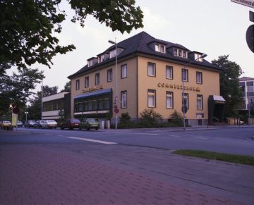Commerzbank, Hamm: Geschäftshaus Südring 8 Ecke Sedanstraße, zuvor Sitz des Bankvereins Westdeutschland, 1984.