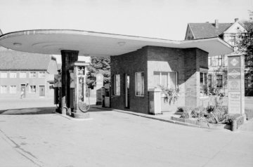 Tankstelle Georg Solle - Hamm, Heßlerstraße 2 Ecke Kentroper Weg. Undatiert, um 1955?