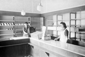 Bäckereigeschäft oder Verkaufsladen einer Brotfabrik. Hamm. Unbezeichnet, undatiert, 1940er Jahre [?]