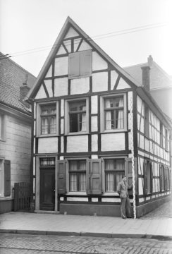 Herdecke, Hauptstraße - Fachwerkgebäude Hausnummer 9. Undatierte Vermessungsdokumentation der damaligen "Adolf-Hitler-Straße" [nach 1937]