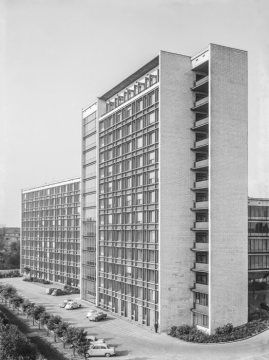 Hamm, Hesslerstraße 53: Neubau des Oberlandesgerichtes (Bezug 1958/1959) im Jahre 1962.