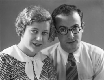 Edith Koppel und Dr. jur. Karl Lebenstein (1906-1960), Hamm, Große Weststraße 11 - beide 1933 ausgewandert nach Tel Aviv. Atelier Viegener, Hamm. August 1933.