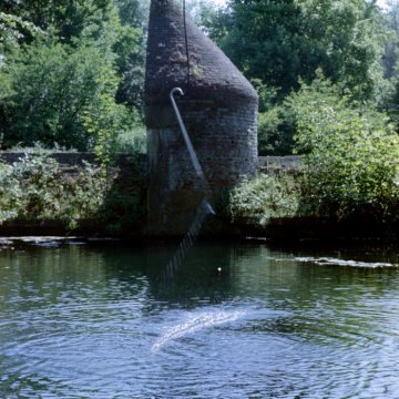Tanzender Spazierstock, kinetische Installation von Roman Signer (Schweiz) im Teich an der Badestraße - skulptur projekte münster 97