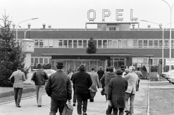 Opel-Werk II in Bochum-Langendreer, Komponentenfertigung (1962-2013). Ansicht am 22. Dezember 1971.