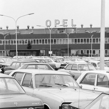 Opel-Werk II, Bochum-Langendreer, Komponentenfertigung (1962-2013): Schichtwechsel am 22. Dezember 1971.