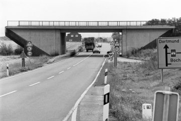 Unvollendete Straßenbrücke an der Dortmunder Straße in Castrop-Rauxel-Frohlinde. September 1985.