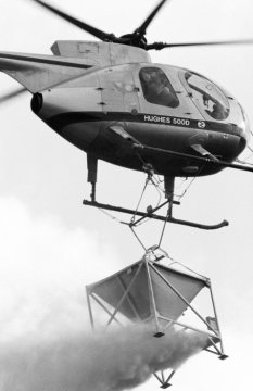 Schädlingsbekämpfung per Hubschrauber. Castrop-Rauxel [?], Oktober 1986.