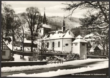 Brunskappel (Gemeinde Olsberg), die St.-Servatius-Kirche im Schnee