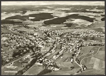 Luftaufnahme von Erndtebrück, undatiert (um 1960?)