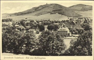 Grevenbrück (Gemeinde Lennestadt), Blick zum Wallburgturm, 1937/1938 errichtet