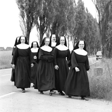Franziskanerinnen aus dem St. Josef-Haus in Lüdinghausen-Seppenrade, 1951.