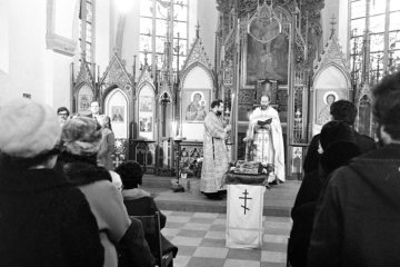 Messe der russisch-orthodoxen Gemeinde Datteln-Horneburg mit Pater Immekus, St. Maria-Magdalena-Kirche, 22. Dezember 1974.
