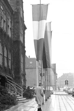 Castrop-Rauxel, 1969: Besuch einer Delegation aus der französischen Partnerstadt Vincenne (seit 1961) im Alten Rathaus.