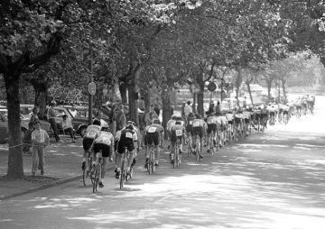 Jährliches Radrennen rund um den Stadtgarten Castrop-Rauxel. September 1980.