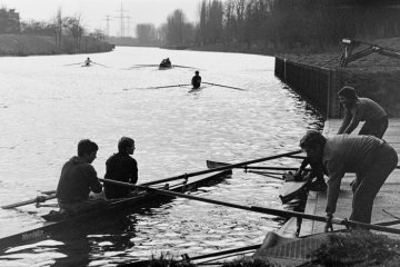 Ruderverein Rauxel 1922 e.V., Februar 1978: Rudertraining auf dem Rhein-Herne-Kanal bei Henrichenburg, Castrop-Rauxel.