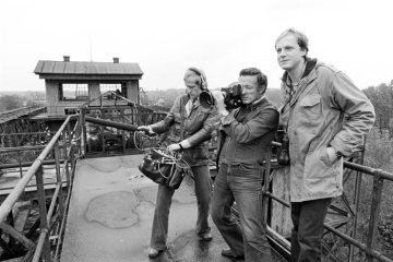 Dreharbeiten für das TV-Magazin "Die Drehscheibe" (ZDF/Zweites Deutsches Fernsehen) im Schiffshebewerk Henrichenburg. Waltrop, Oktober 1978.