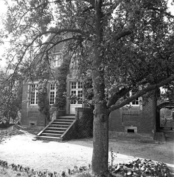 Haus Rüschhaus von der Gartenseite, Münster, 1974 - erbaut 1745 ff. von Johann Conrad Schlaun zur Eigennutzung, 1826-1846 Wohnsitz der Annette von Droste-Hülshoff, seit 1936 Droste-Museum.