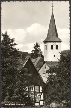 Ostwig (Gemeinde Bestwig), Blick zur St.-Joseph-Kirche