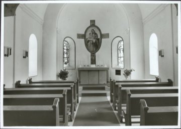 Hoher Knochen (Gemeinde Schmallenberg), Altarraum der St.-Elisabeth-Kapelle, undatiert (1950er/1960er Jahre?)