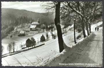 Blick auf das verschneite Nordenau (Gemeinde Schmallenberg)
