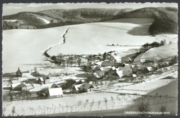 Blick auf das verschneite Oberrarbach (Gemeinde Schmallenberg)
