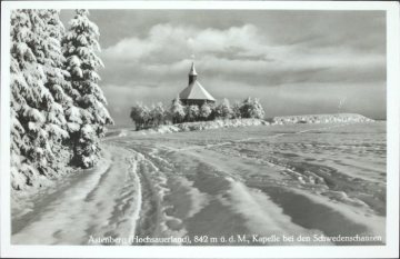 Altastenberg (Gemeinde Winterberg) im Schnee, Kreuzberg-Kapelle bei den Schwedenschanzen, undatiert