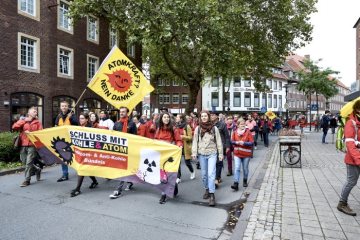 Klimaaktionswoche in Münster, 28. September 2019: Gegen Kohle und Atomkraft - Demonstration der Münsteraner Aktionsgruppe "Bündnis Klimaalarm" auf der Windhorststraße.