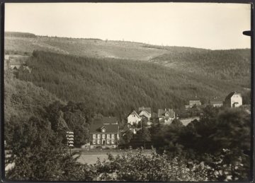 Blick auf Hengsbach, einen Ortsteil der ehemaligen Gemeind Eisersfeld, heute zu Siegen gehörig, undatiert (1930er/1940er Jahre?)