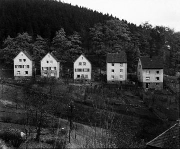 Werdohl, Hangbebauung mit 5 Häusern, 1945-1955.