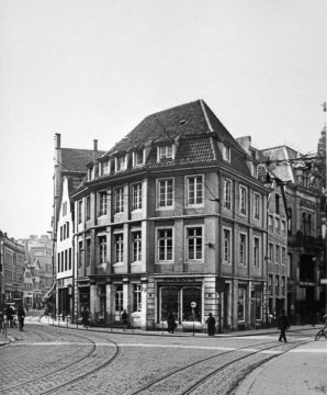 Prinzipalmarkt 19: Geschäftshaus an der Gabelung Ludgeristraße und Rothenburg