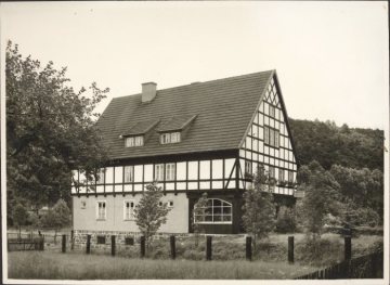 Das "Haus Wenneruh" in Wenholthausen (Gemeinde Eslohe), um 1950?