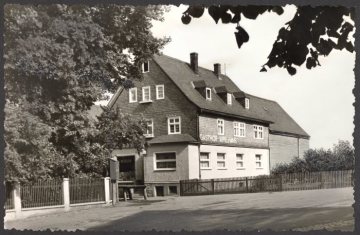 Der Gasthof "Appelhans" in Grönebach (Gemeinde Winterberg), undatiert (1950er/1960er Jahre?)