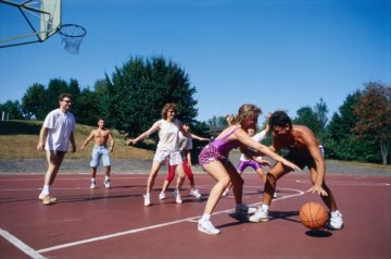 Basketballspiel im Freizeitpark Körbecke