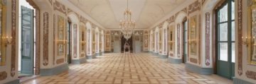 Konzertpavillon im Bagno-Park: Klassizistische Saalarchitektur mit Wand- und Deckenornamentik im Stil des Rokoko