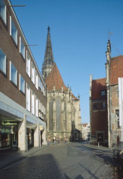 Alter Steinweg Höhe Bolandsgasse mit Blick auf Kaufhaus Leffers und die Lamberti-Kirche