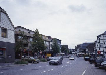 Die Hengsteystraße: Verkehrsachse und Einkaufsmeile im Stadtzentrum
