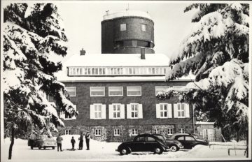 Der verschneite Astenturm bei Winterberg, undatiert (1950er/1960er Jahre?)