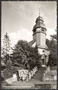 Die St.-Hubertus-Kirche in Nordenau (Gemeinde Schmallenberg)
