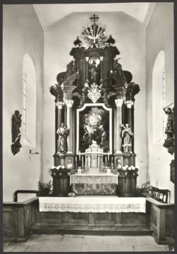 Kloster Brunnen bei Endorf (Gemeinde Sundern), Altarraum der Kirche