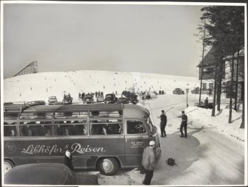 Wintersporttourismus in Winterberg, undatiert (1950er/1960er Jahre?)